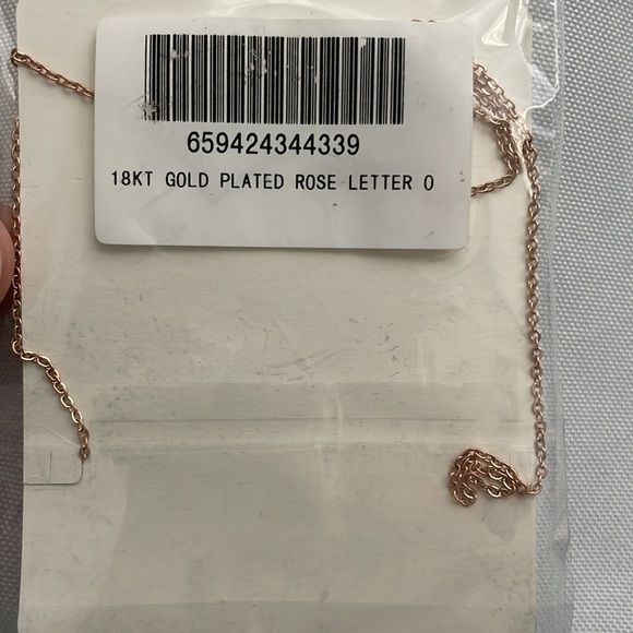 Diane Lo’Ren 18kt Gold Plated Rose Letter O - Picture 2 of 2